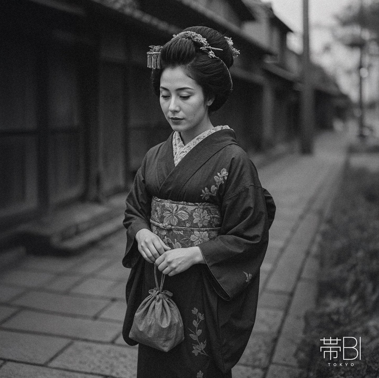 Reversible Kinchaku Bag: Japanese Tiny Floral Cotton & Black Nappa Leather Clutch